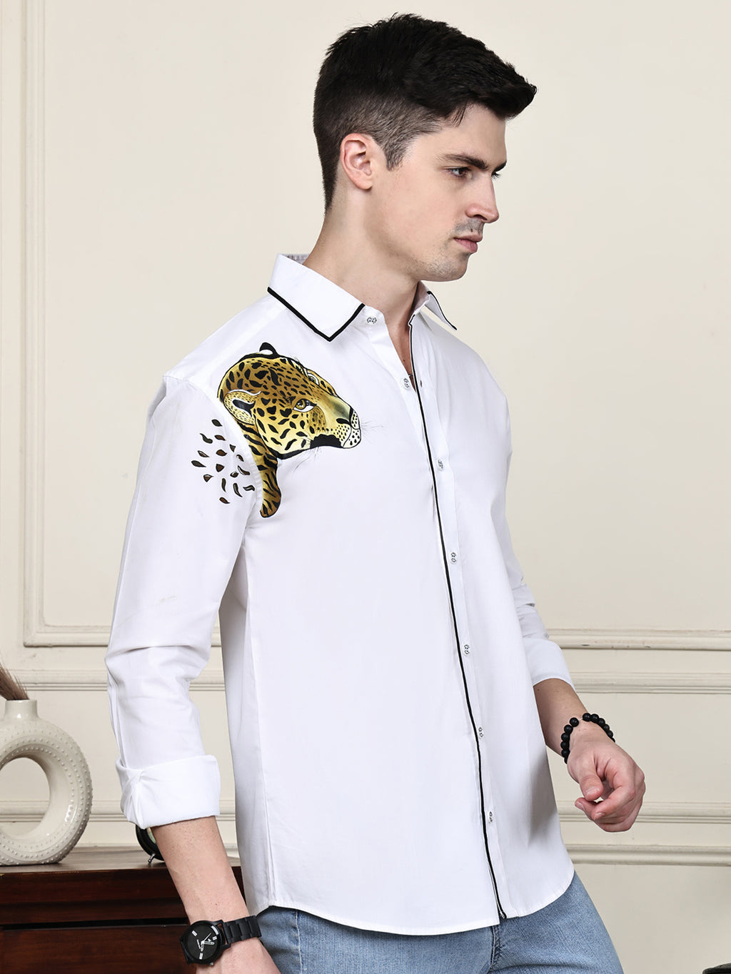 Kamizz White Leopard — Hand-Painted Edition