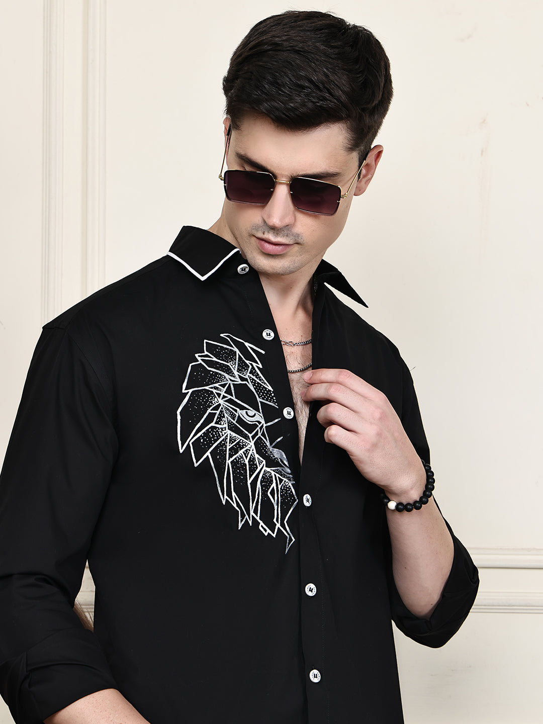 Kamizz Black Lion — Hand-Painted Edition