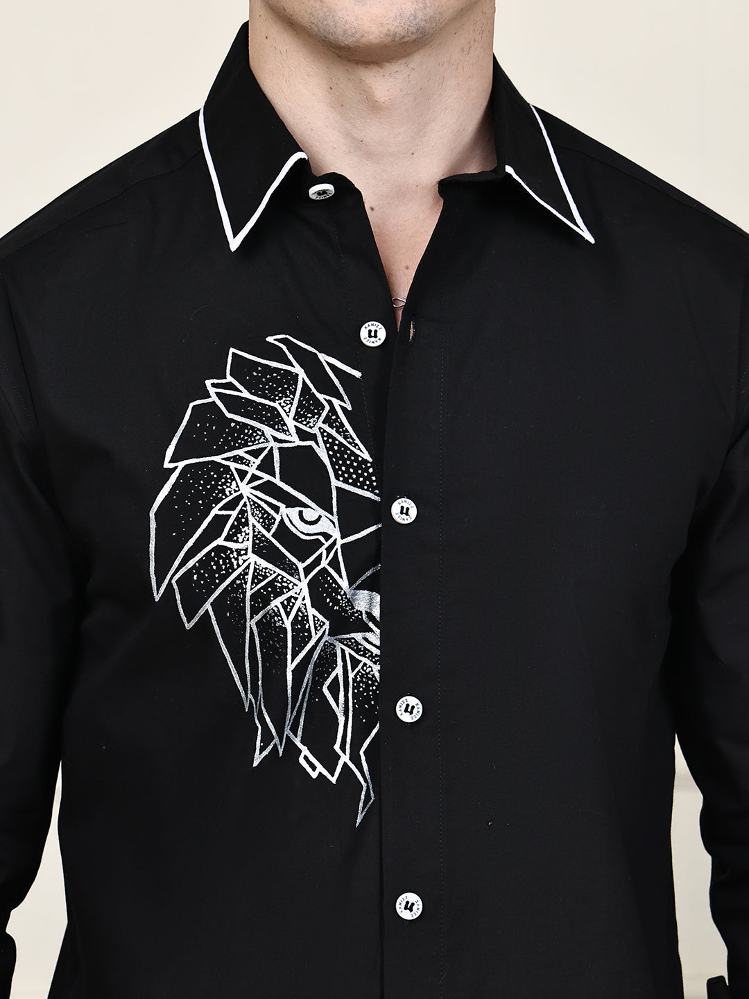 Kamizz Black Lion — Hand-Painted Edition