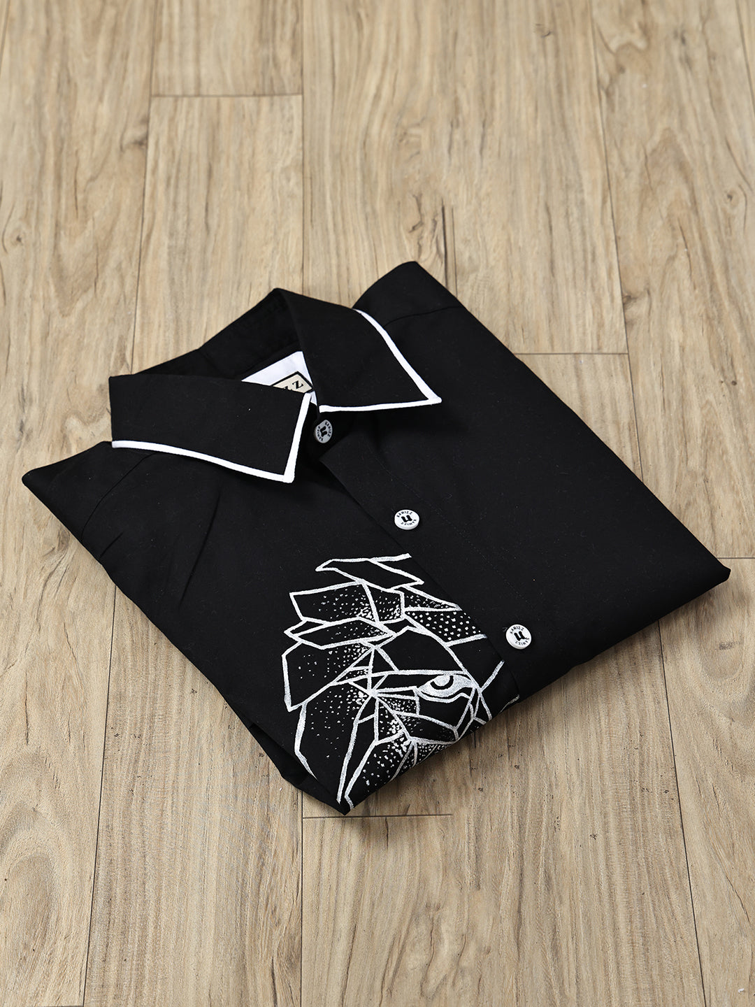 Kamizz Black Lion — Hand-Painted Edition