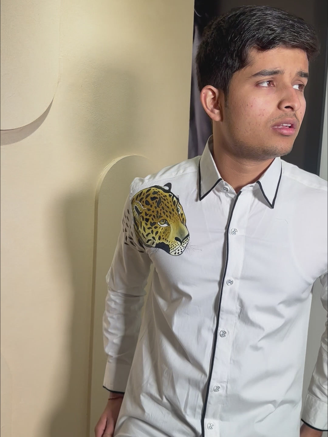 Kamizz White Leopard — Hand-Painted Edition